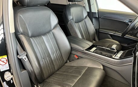 Audi A8, 2019 год, 5 300 000 рублей, 16 фотография