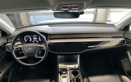Audi A8, 2019 год, 5 300 000 рублей, 15 фотография