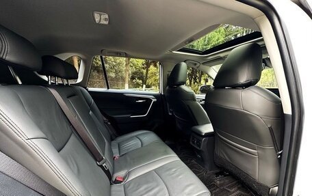 Toyota RAV4, 2022 год, 2 530 000 рублей, 15 фотография