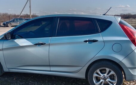 Hyundai Solaris II рестайлинг, 2012 год, 570 000 рублей, 4 фотография