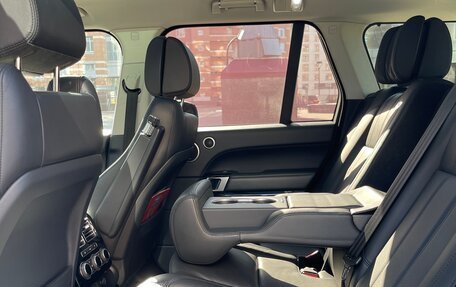 Land Rover Range Rover IV рестайлинг, 2016 год, 4 950 000 рублей, 10 фотография