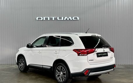 Mitsubishi Outlander III рестайлинг 3, 2016 год, 1 877 000 рублей, 7 фотография