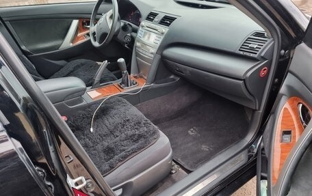 Toyota Camry, 2011 год, 1 200 000 рублей, 4 фотография