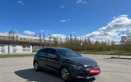 Volkswagen Golf VIII, 2021 год, 3 190 000 рублей, 3 фотография