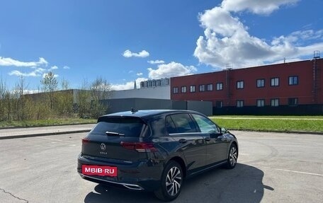 Volkswagen Golf VIII, 2021 год, 3 190 000 рублей, 4 фотография