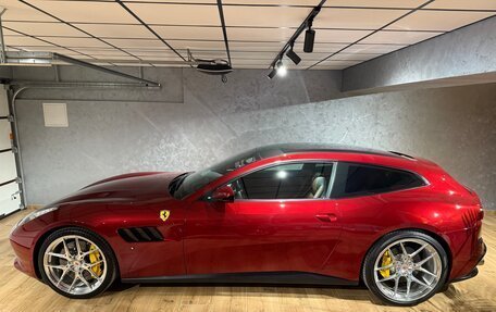 Ferrari GTC4Lusso, 2018 год, 20 000 000 рублей, 1 фотография