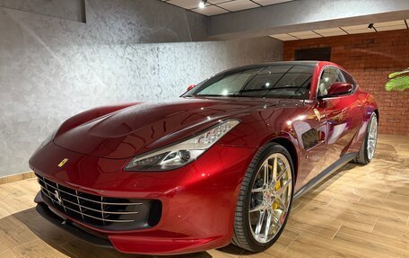 Ferrari GTC4Lusso, 2018 год, 20 000 000 рублей, 2 фотография