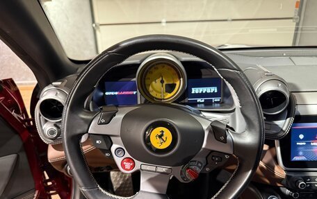 Ferrari GTC4Lusso, 2018 год, 20 000 000 рублей, 11 фотография