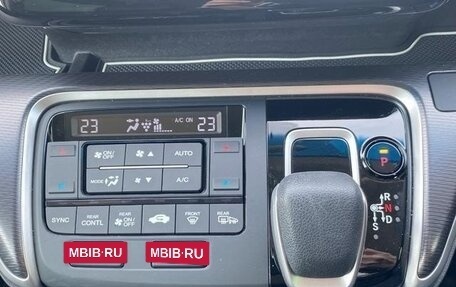 Honda Stepwgn IV, 2021 год, 1 840 000 рублей, 28 фотография