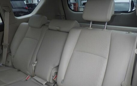 Toyota Land Cruiser Prado 150 рестайлинг 2, 2021 год, 4 180 000 рублей, 6 фотография