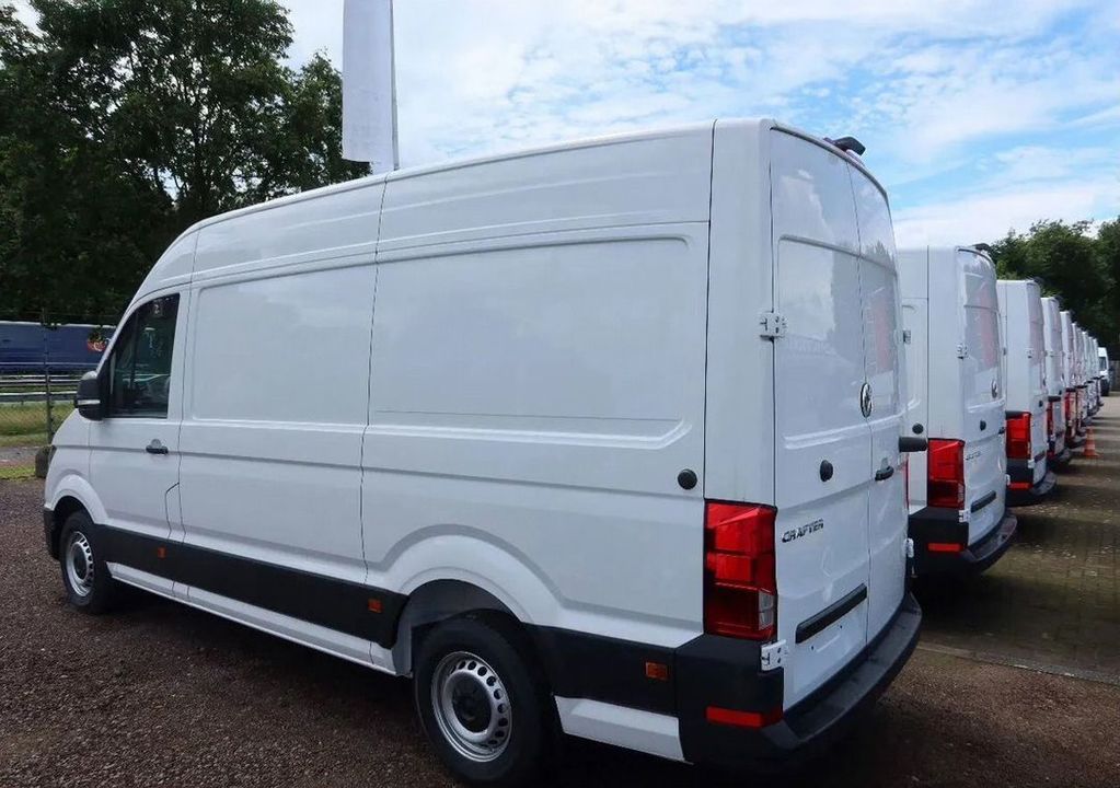 Volkswagen Crafter, 2023 год, 6 000 000 рублей, 3 фотография