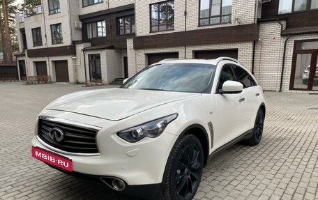 Infiniti FX II, 2012 год, 2 200 000 рублей, 2 фотография