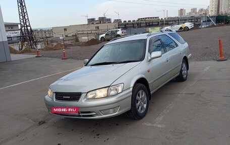 Toyota Camry, 1999 год, 550 000 рублей, 3 фотография