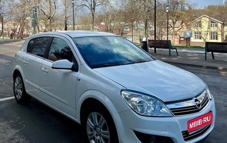 Opel Astra H, 2012 год, 750 000 рублей, 1 фотография