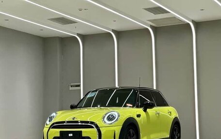 MINI Hatch, 2024 год, 3 490 000 рублей, 1 фотография
