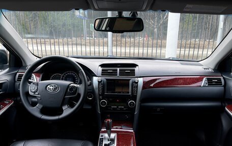 Toyota Camry, 2012 год, 1 730 000 рублей, 10 фотография