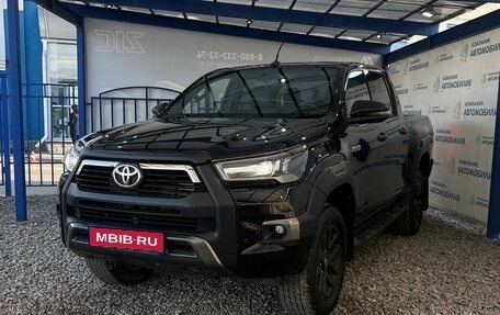 Toyota Hilux VIII, 2021 год, 4 799 000 рублей, 1 фотография