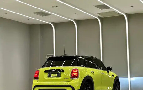 MINI Hatch, 2024 год, 3 490 000 рублей, 4 фотография