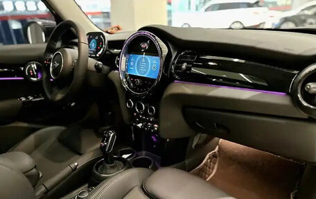 MINI Hatch, 2024 год, 3 490 000 рублей, 7 фотография