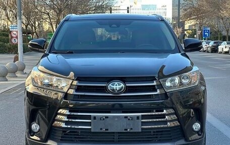 Toyota Highlander III, 2021 год, 3 300 000 рублей, 3 фотография