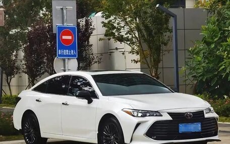 Toyota Avalon, 2021 год, 2 780 000 рублей, 3 фотография