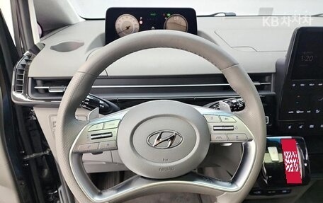 Hyundai Staria, 2022 год, 3 830 000 рублей, 9 фотография