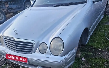 Mercedes-Benz E-Класс AMG, 2001 год, 1 000 000 рублей, 1 фотография