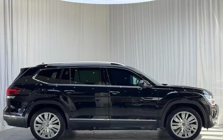 Volkswagen Teramont I, 2022 год, 4 600 000 рублей, 4 фотография