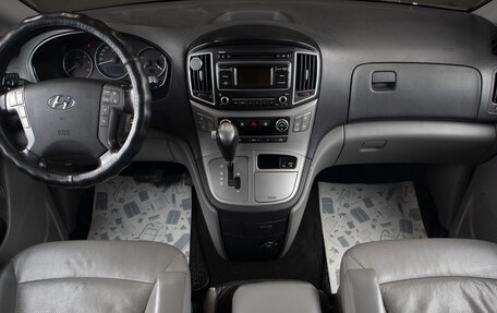 Hyundai Grand Starex Grand Starex I рестайлинг 2, 2018 год, 3 349 000 рублей, 6 фотография