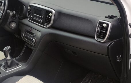 KIA Sportage IV рестайлинг, 2018 год, 2 000 000 рублей, 7 фотография