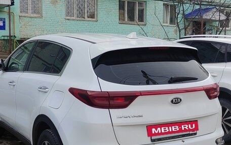 KIA Sportage IV рестайлинг, 2018 год, 2 000 000 рублей, 4 фотография