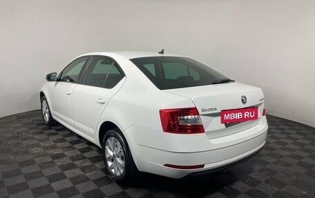 Skoda Octavia, 2017 год, 1 630 000 рублей, 7 фотография