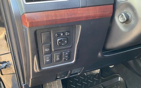 Toyota Land Cruiser Prado 150 рестайлинг 2, 2015 год, 3 499 000 рублей, 14 фотография