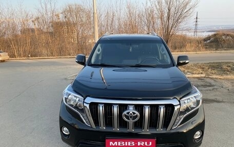 Toyota Land Cruiser Prado 150 рестайлинг 2, 2015 год, 3 499 000 рублей, 13 фотография