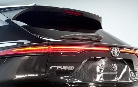 Toyota Venza, 2022 год, 3 100 000 рублей, 5 фотография