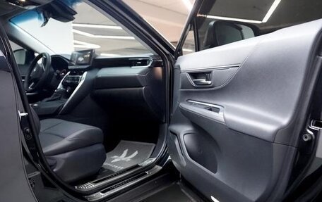 Toyota Venza, 2022 год, 3 100 000 рублей, 4 фотография