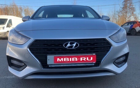 Hyundai Solaris II рестайлинг, 2018 год, 1 100 000 рублей, 4 фотография