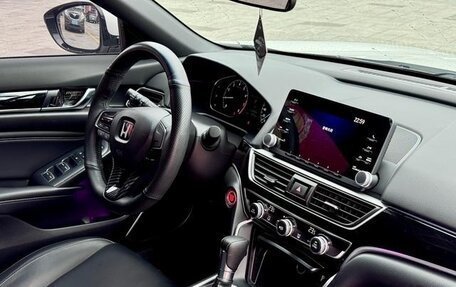 Honda Inspire, 2022 год, 1 750 000 рублей, 11 фотография