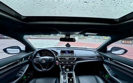 Honda Inspire, 2022 год, 1 750 000 рублей, 9 фотография
