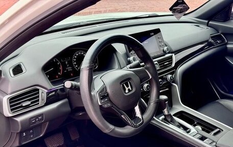 Honda Inspire, 2022 год, 1 750 000 рублей, 10 фотография