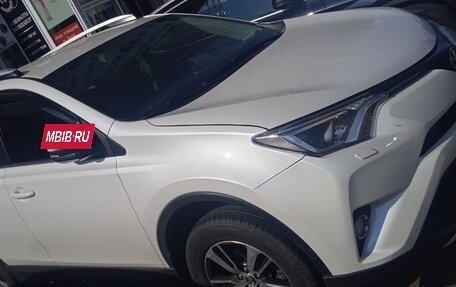 Toyota RAV4, 2017 год, 2 150 000 рублей, 5 фотография