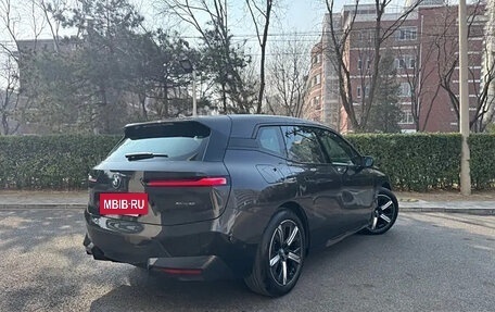 BMW iX, 2023 год, 4 фотография
