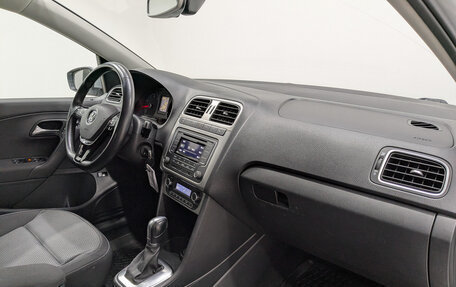 Volkswagen Polo VI (EU Market), 2018 год, 1 250 000 рублей, 13 фотография