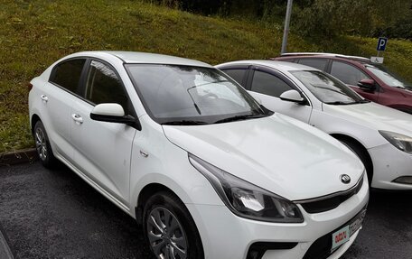 KIA Rio IV, 2018 год, 1 390 000 рублей, 2 фотография