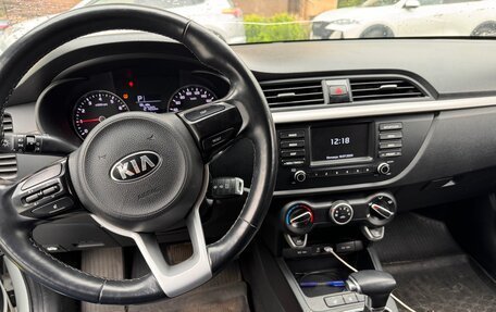 KIA Rio IV, 2018 год, 1 390 000 рублей, 5 фотография