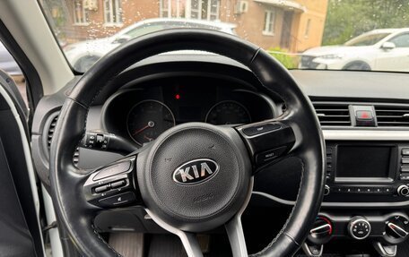 KIA Rio IV, 2018 год, 1 390 000 рублей, 6 фотография