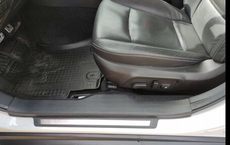 Subaru Outback IV рестайлинг, 2019 год, 2 720 000 рублей, 23 фотография