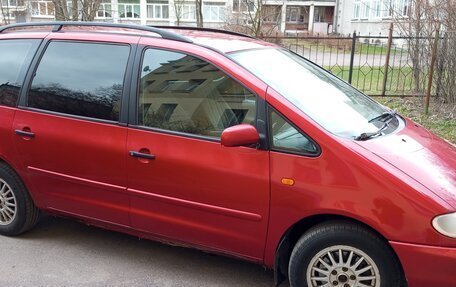 Volkswagen Sharan I рестайлинг, 1998 год, 330 000 рублей, 2 фотография