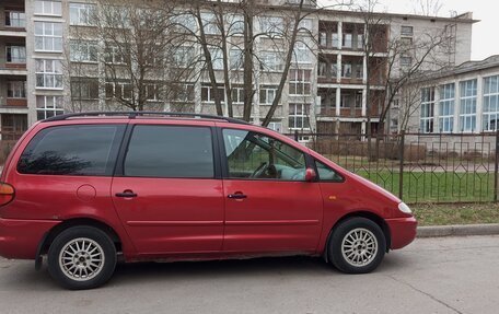 Volkswagen Sharan I рестайлинг, 1998 год, 330 000 рублей, 5 фотография