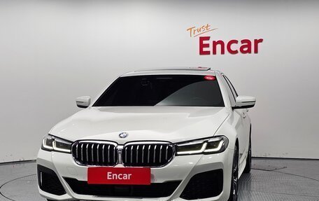 BMW 5 серия, 2021 год, 5 400 000 рублей, 2 фотография